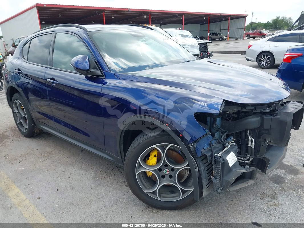 Alfa Romeo Stelvio 2.0 Turbo 16V AT8-Q4 Ti 2017
