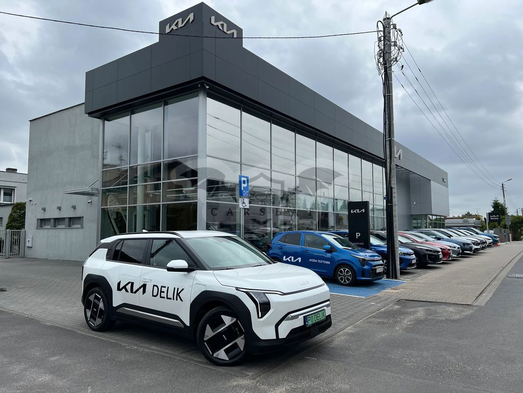 Kia EV3 81.4kWh Business Line 2025