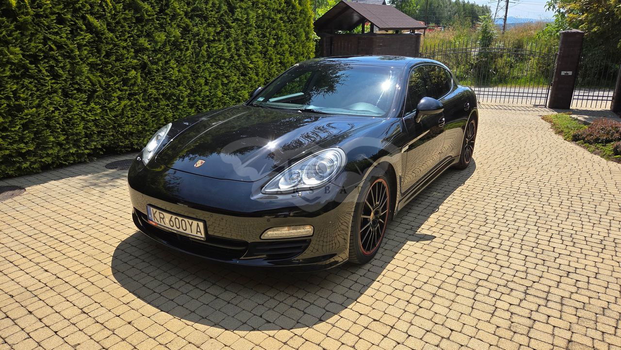 Porsche Panamera Diesel 2012