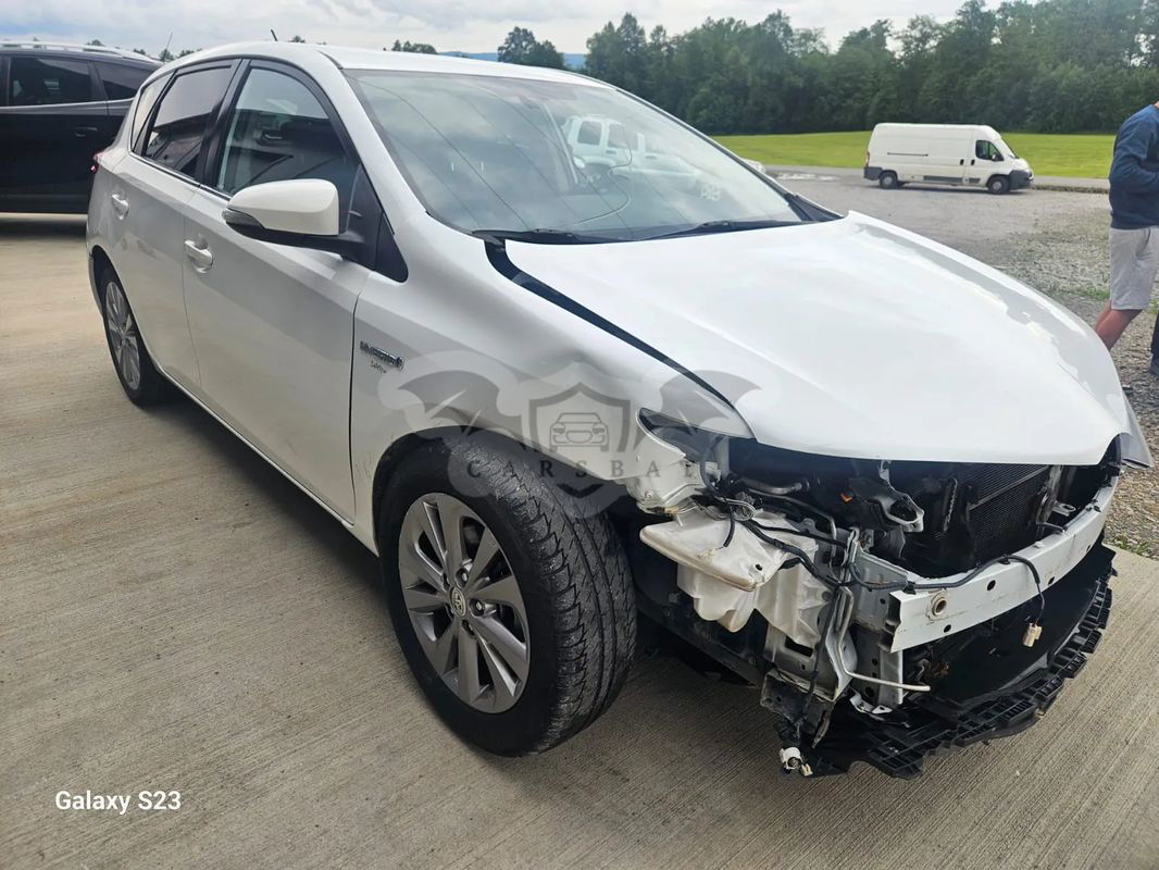 Toyota Auris II 1.8 VVT-i Hybrid Automatik Executive 2014