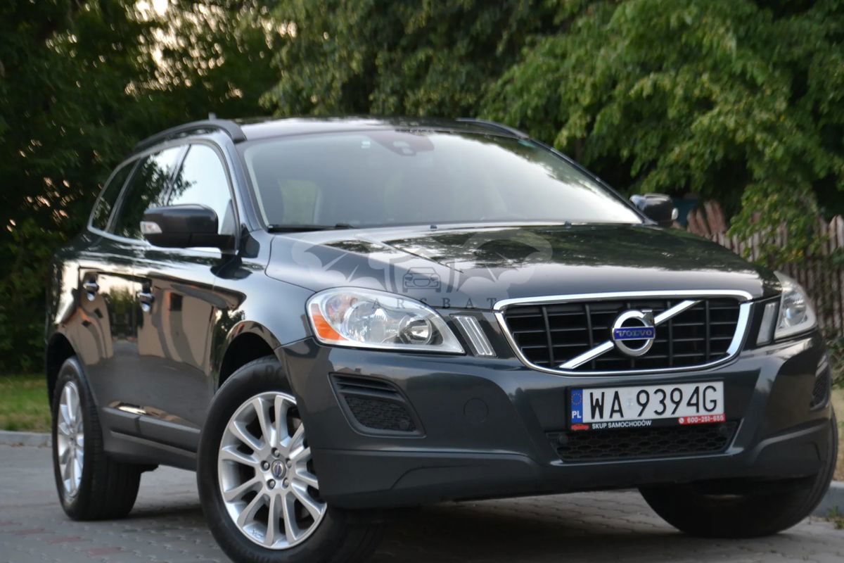 Volvo XC60 I D3 Momentum 2013