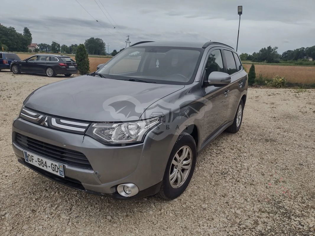 Mitsubishi Outlander III 2.2 DI-D 4WD Instyle 2014