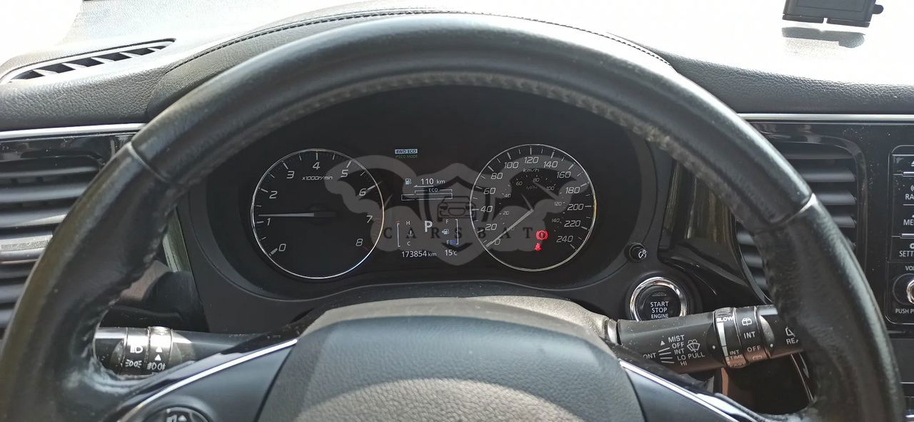 Mitsubishi Outlander III 2.4 SE CVT 2016