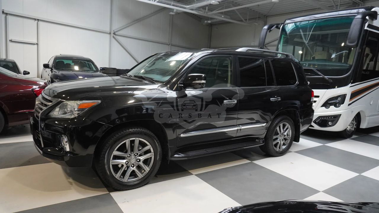 Lexus LX 570 2012