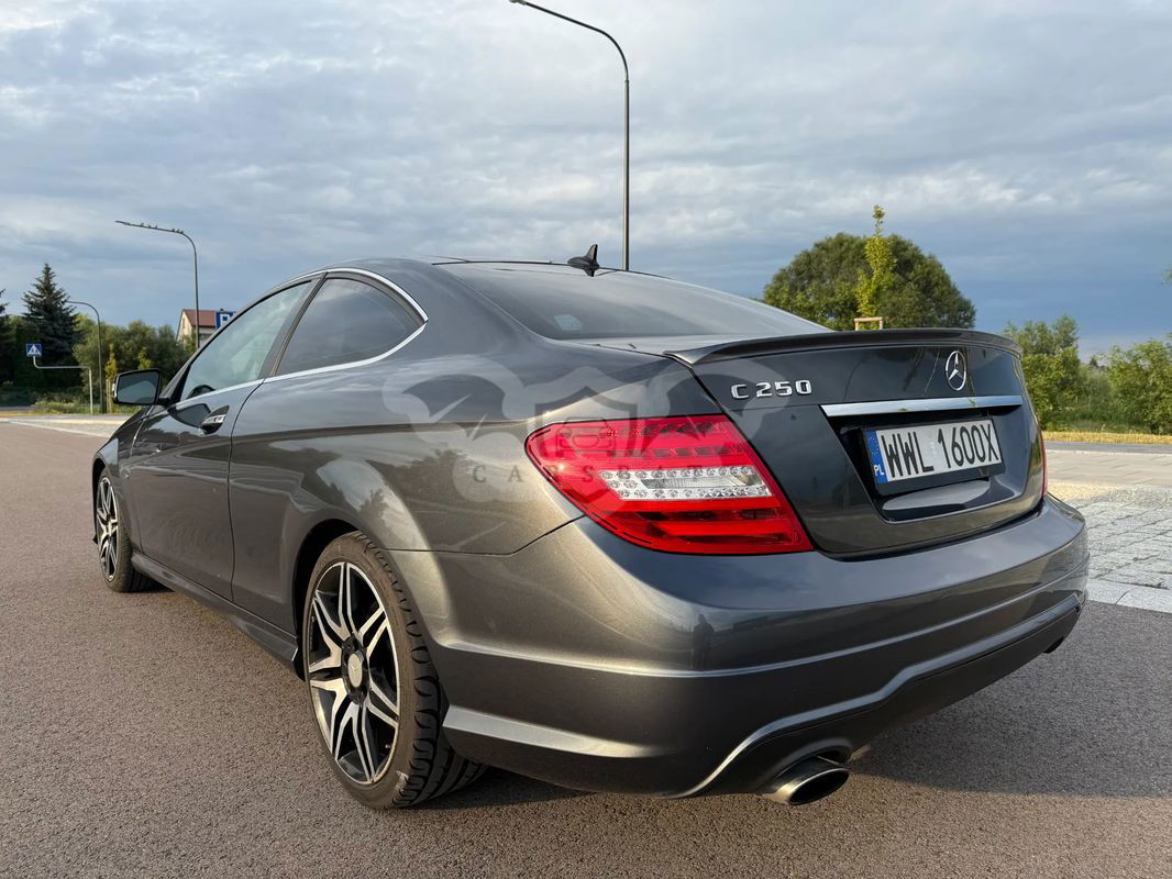 Mercedes-Benz C W204 250 Coupe Sport 7G-TRONIC 2012
