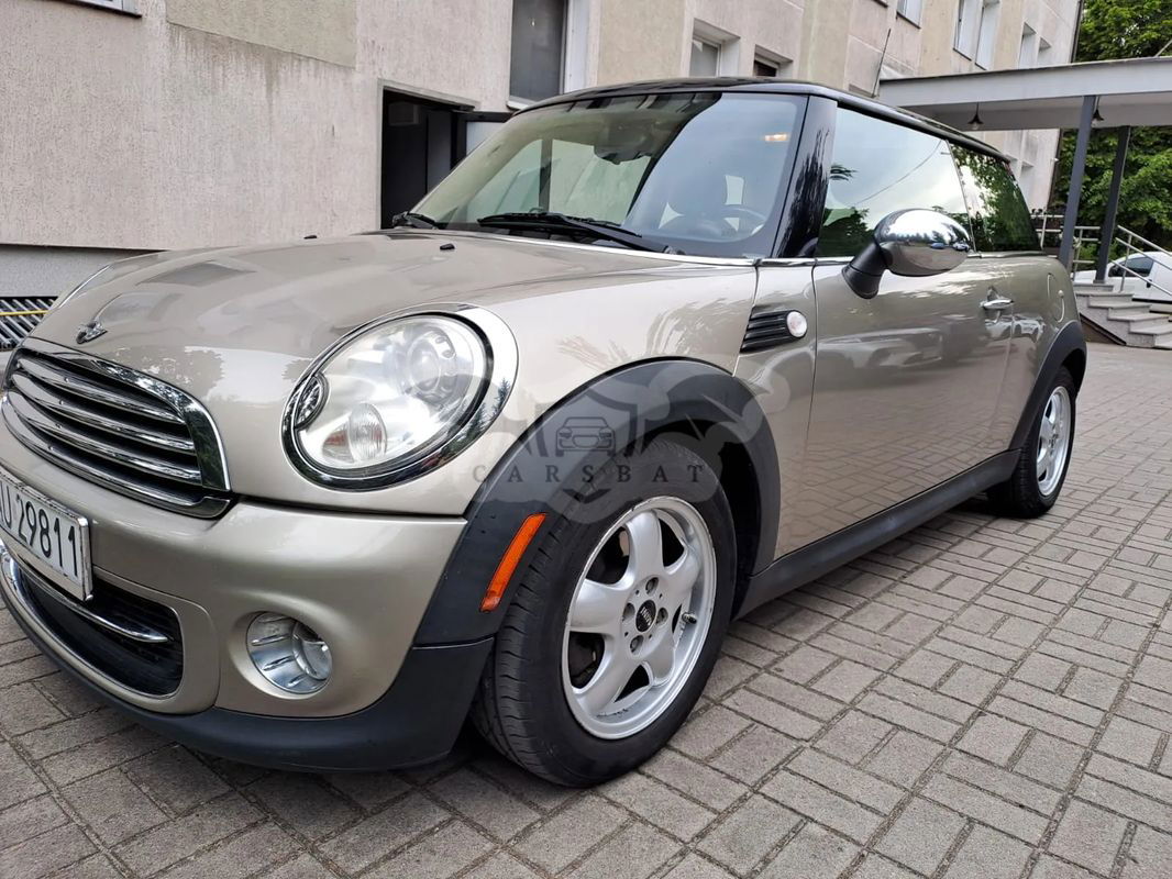 Mini Cooper Standard 2011