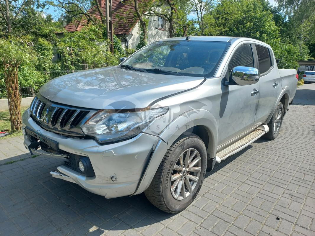 Mitsubishi L200 2.4 d DC Intense + 2019