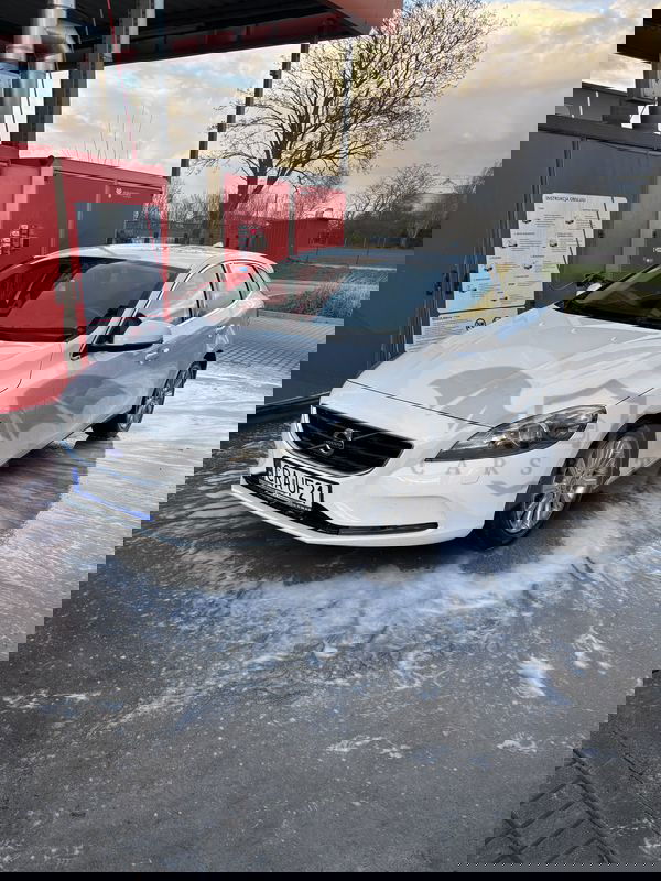 Volvo V40 II D2 Base 2013