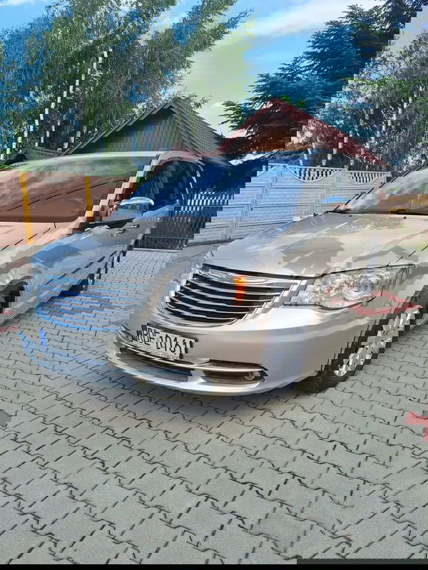 Chrysler Town & Country V 3.6 Limited 2012