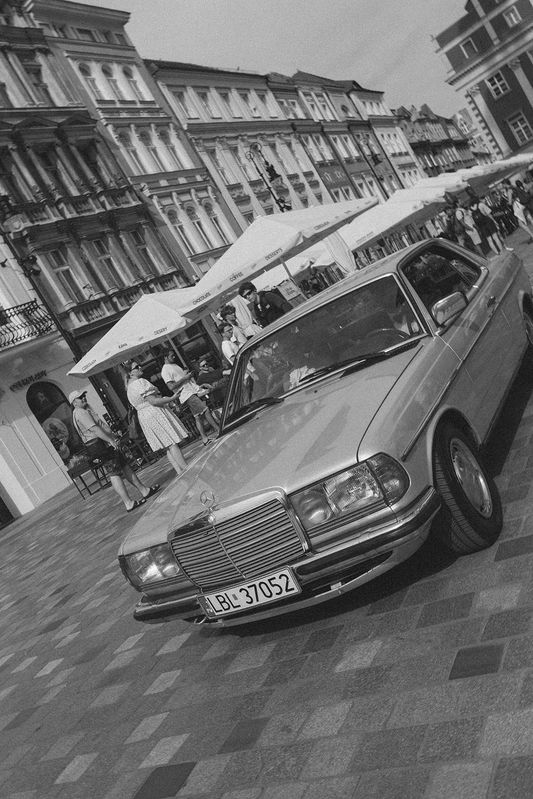 Mercedes-Benz E 1984