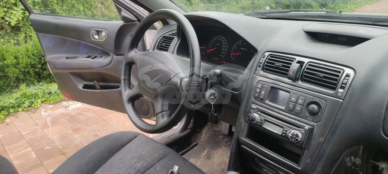 Mitsubishi Galant VII 2000