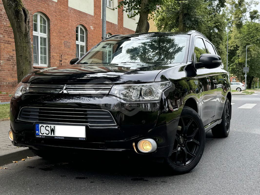 Mitsubishi Outlander III 2.0 4WD Plug-In Hybrid 2014