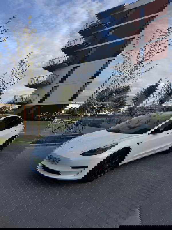Tesla Model 3 Langstreckenbatterie Allradantrieb Dual Motor Performance 2021