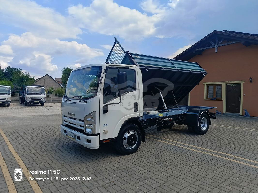 Isuzu P75 2014