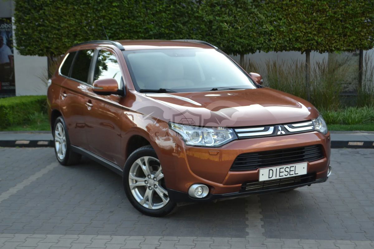Mitsubishi Outlander III 2013