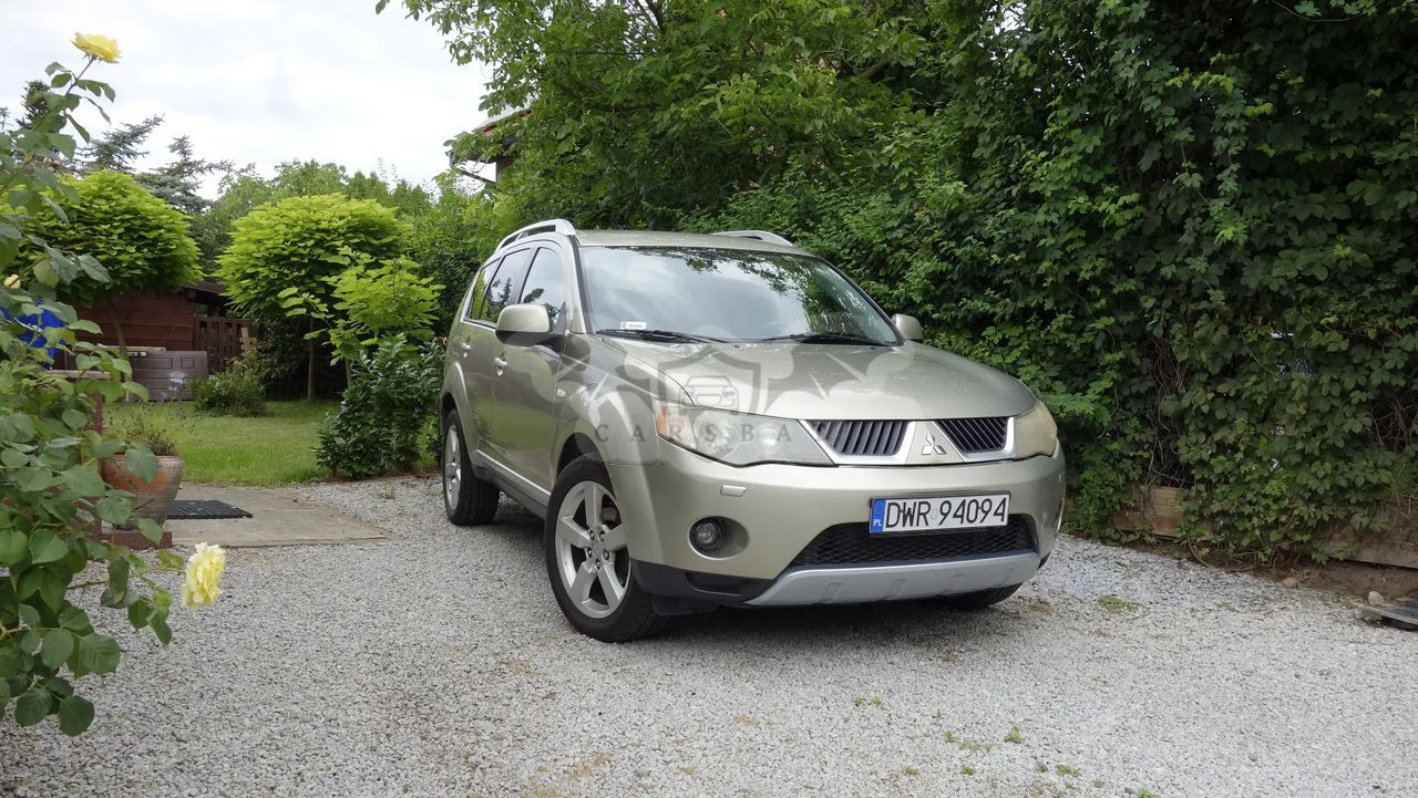Mitsubishi Outlander II 2.0 DID Intense + 2008