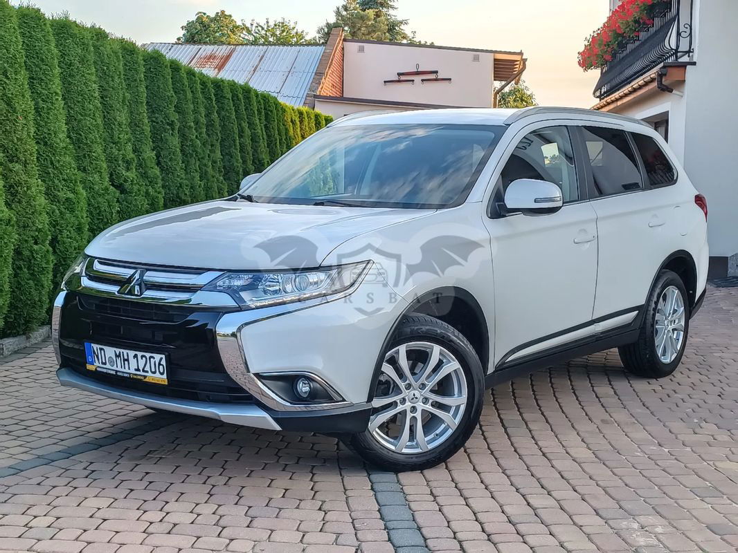 Mitsubishi Outlander III 2.0 2WD Invite 2017