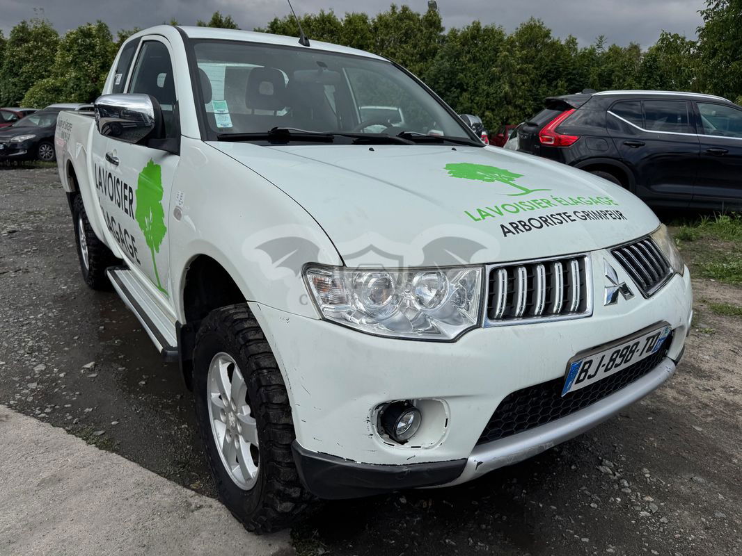 Mitsubishi L200 2011