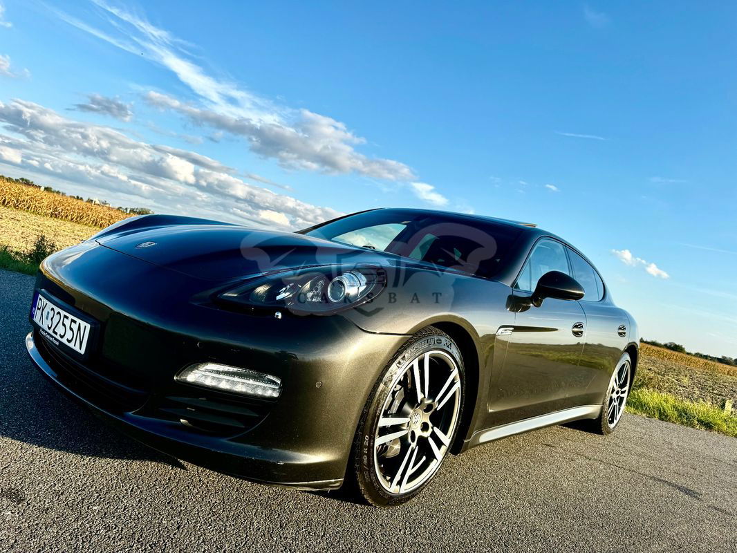 Porsche Panamera Diesel 2012