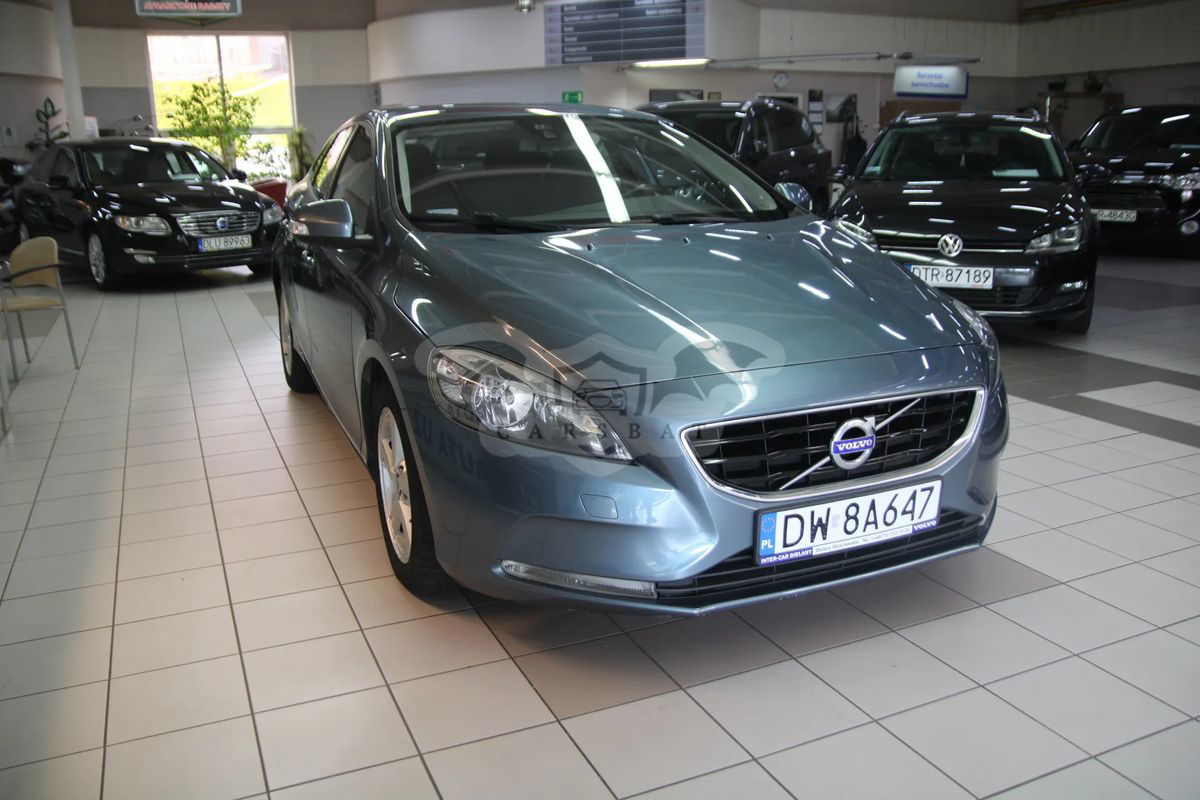 Volvo V40 II D2 Kinetic 2013