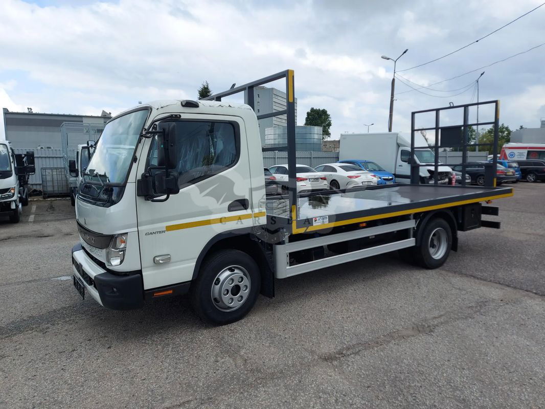 Mitsubishi Fuso Canter 2025