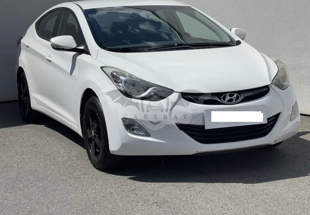 Hyundai Elantra V 1.6 Classic + 2012
