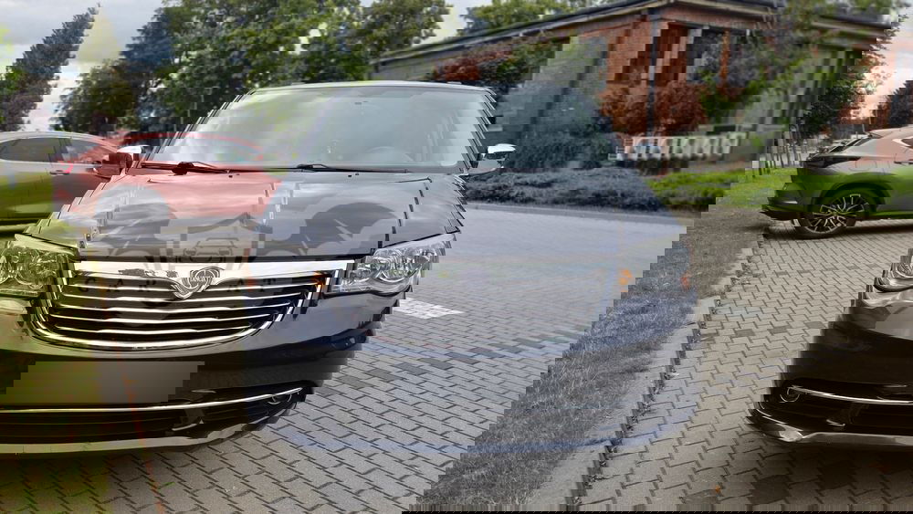 Lancia Voyager 2.8CRD Platinum 2014