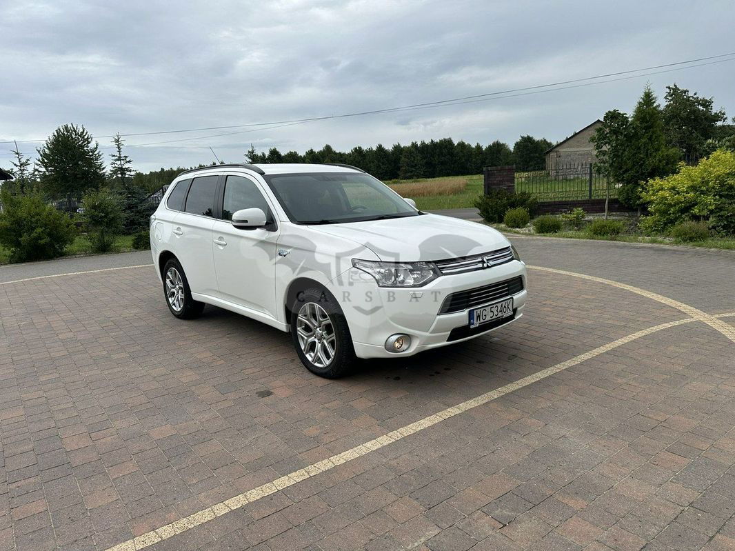 Mitsubishi Outlander III 2014