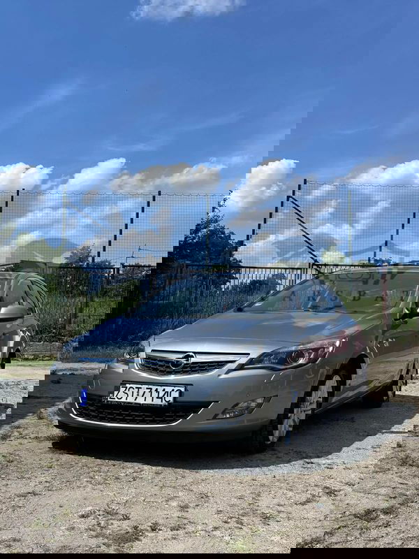 Opel Astra J 1.4 Turbo Cosmo 2010