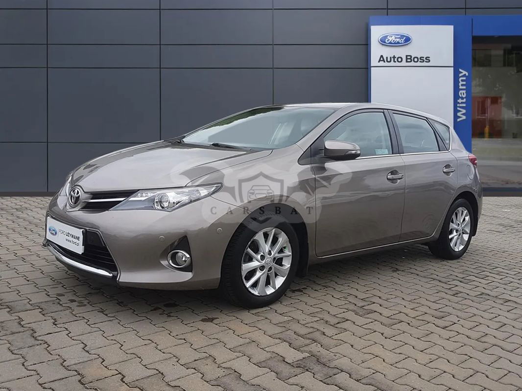 Toyota Auris II 1.6 Premium 2014