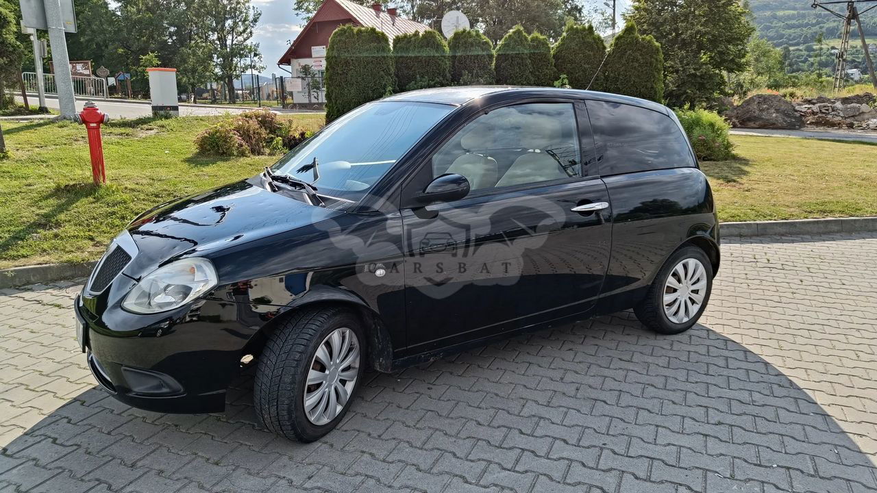 Lancia Ypsilon 1.4 8V Moda Milano (4 os.) 2009