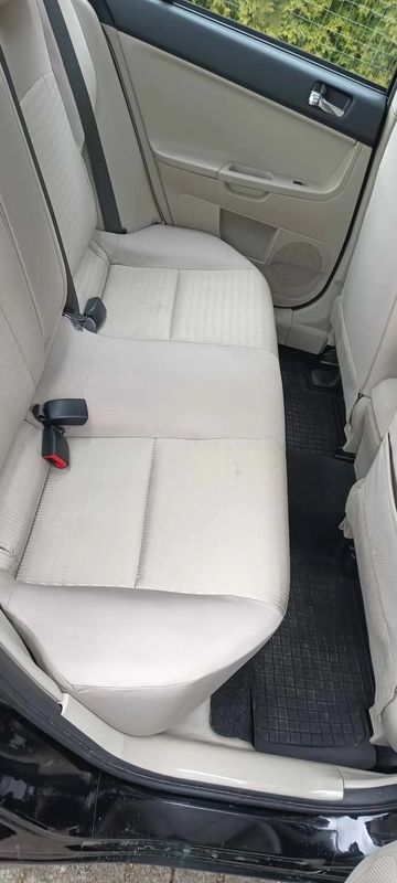 Mitsubishi Lancer IX 1.6 Invite 2012