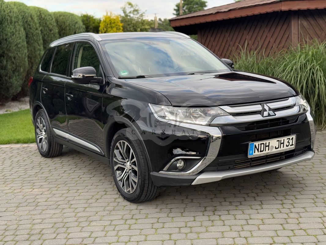 Mitsubishi Outlander III 2.2 DI-D 4WD Automatik Diamant Edition 2016