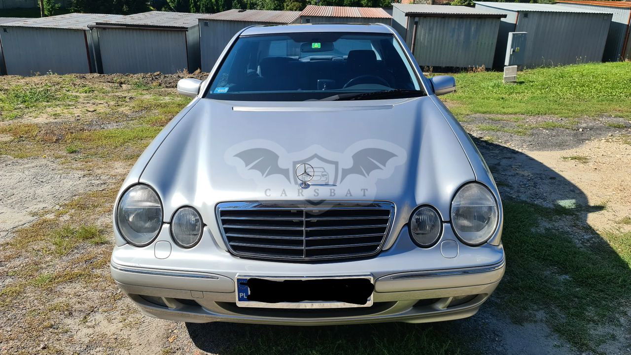 Mercedes-Benz E W210 2000