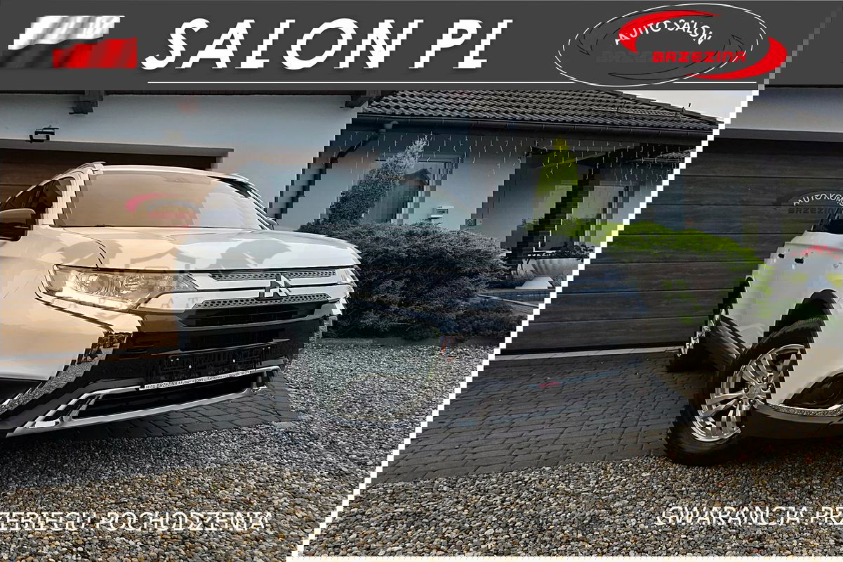 Mitsubishi Outlander III 2.0 2WD Invite 2019
