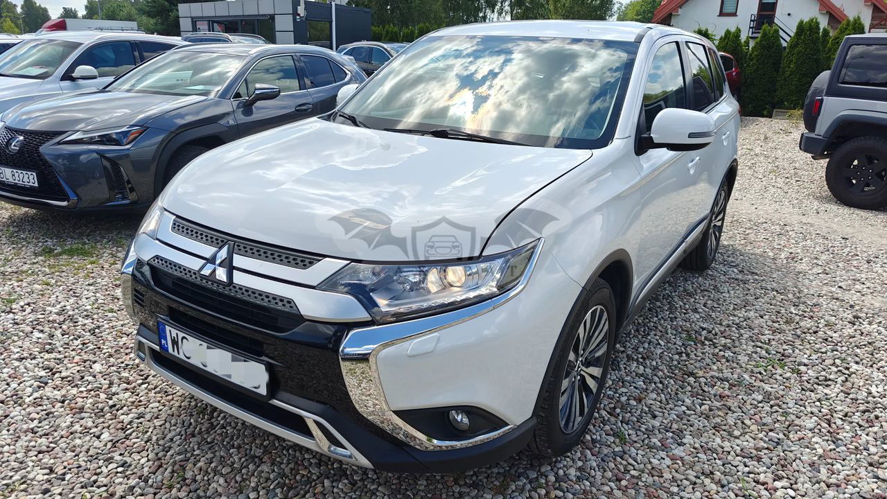 Mitsubishi Outlander III 2.4 4WD CVT Instyle 2019
