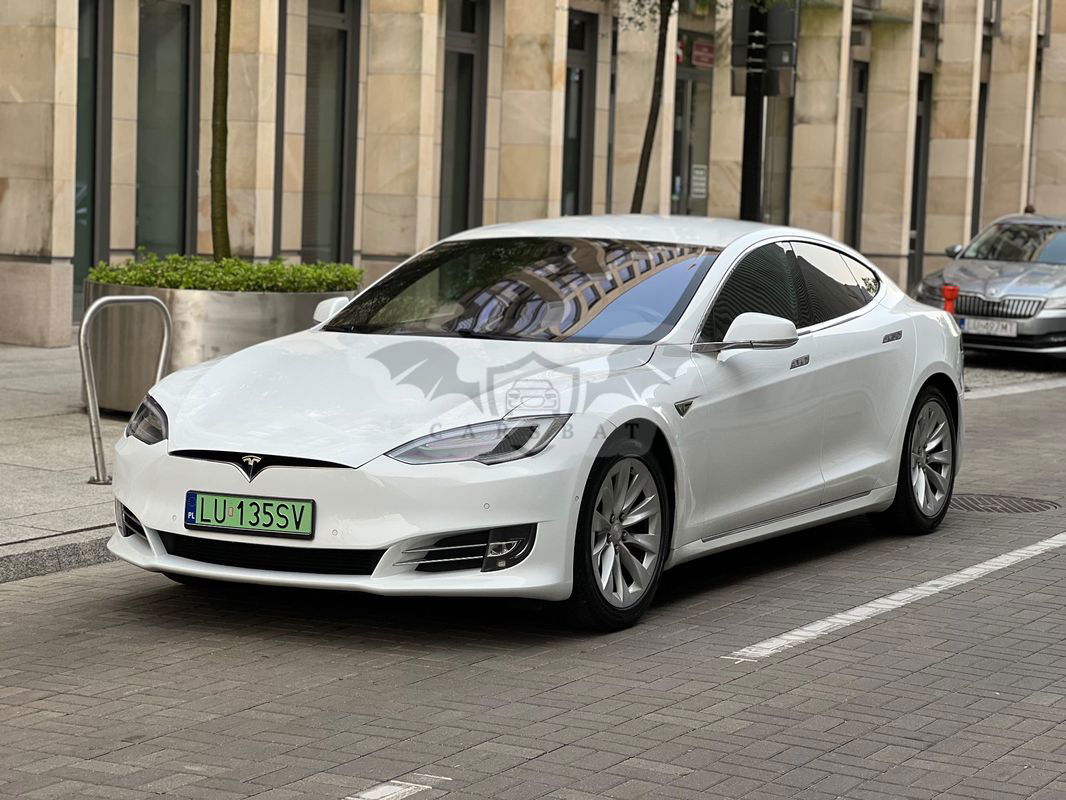 Tesla Model S Standard Reichweite 2016