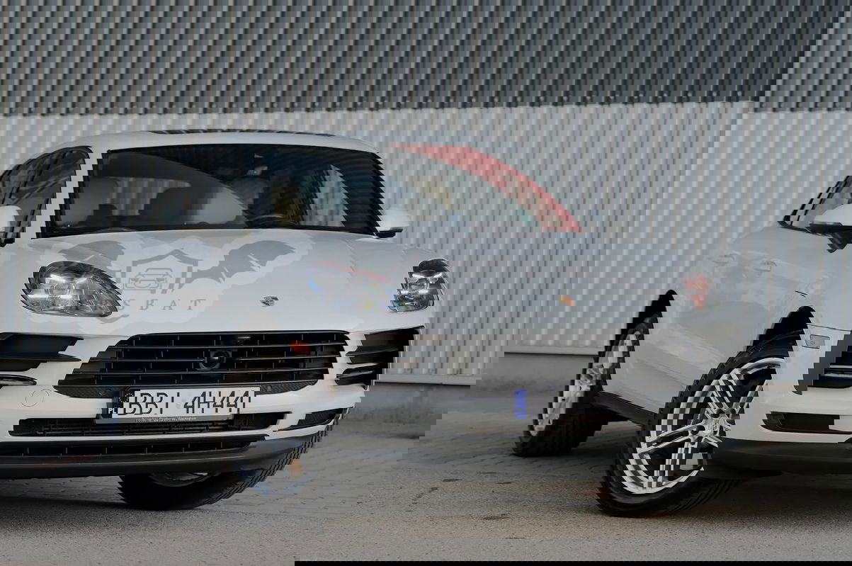 Porsche Macan I 2021