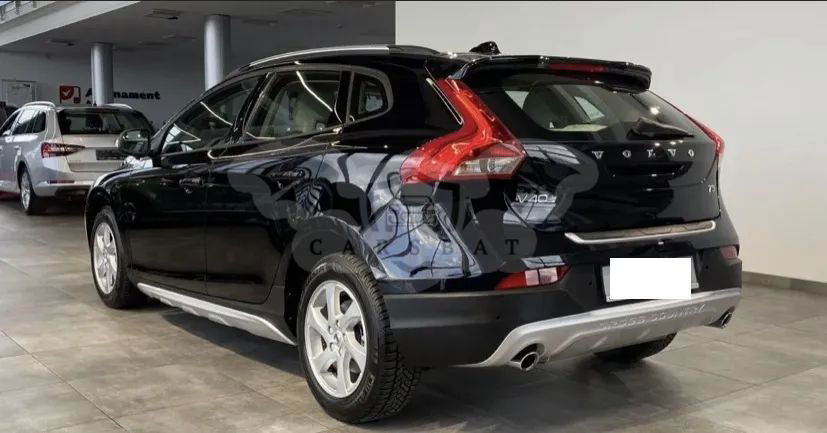 Volvo V40 2017