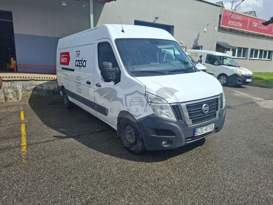 Nissan NV400 2019