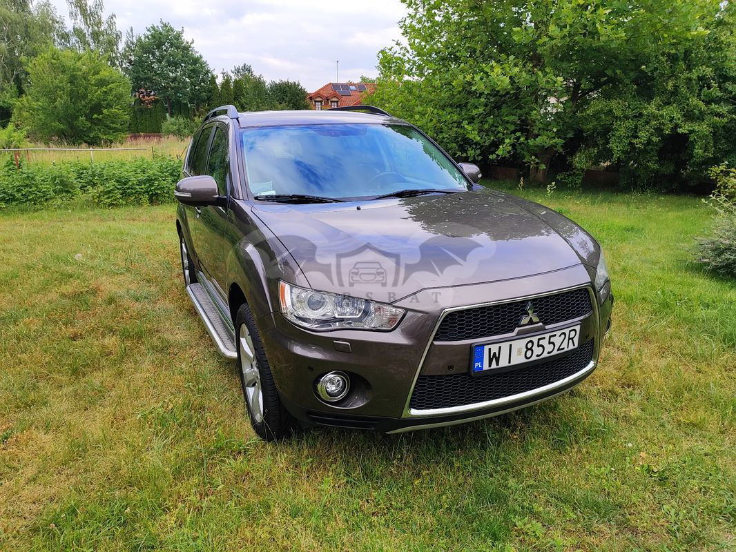 Mitsubishi Outlander II 2.0 Intense + 2WD CVT 2011