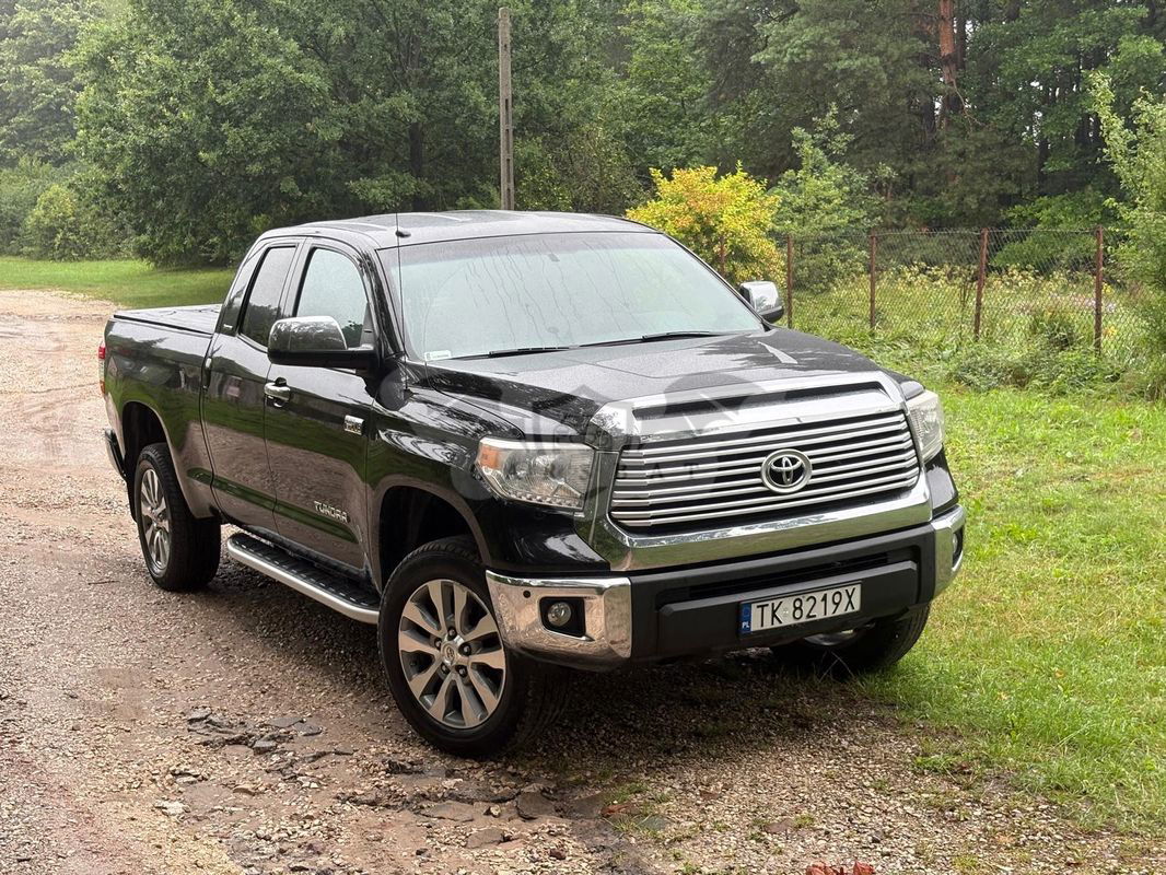 Toyota Tundra 2016