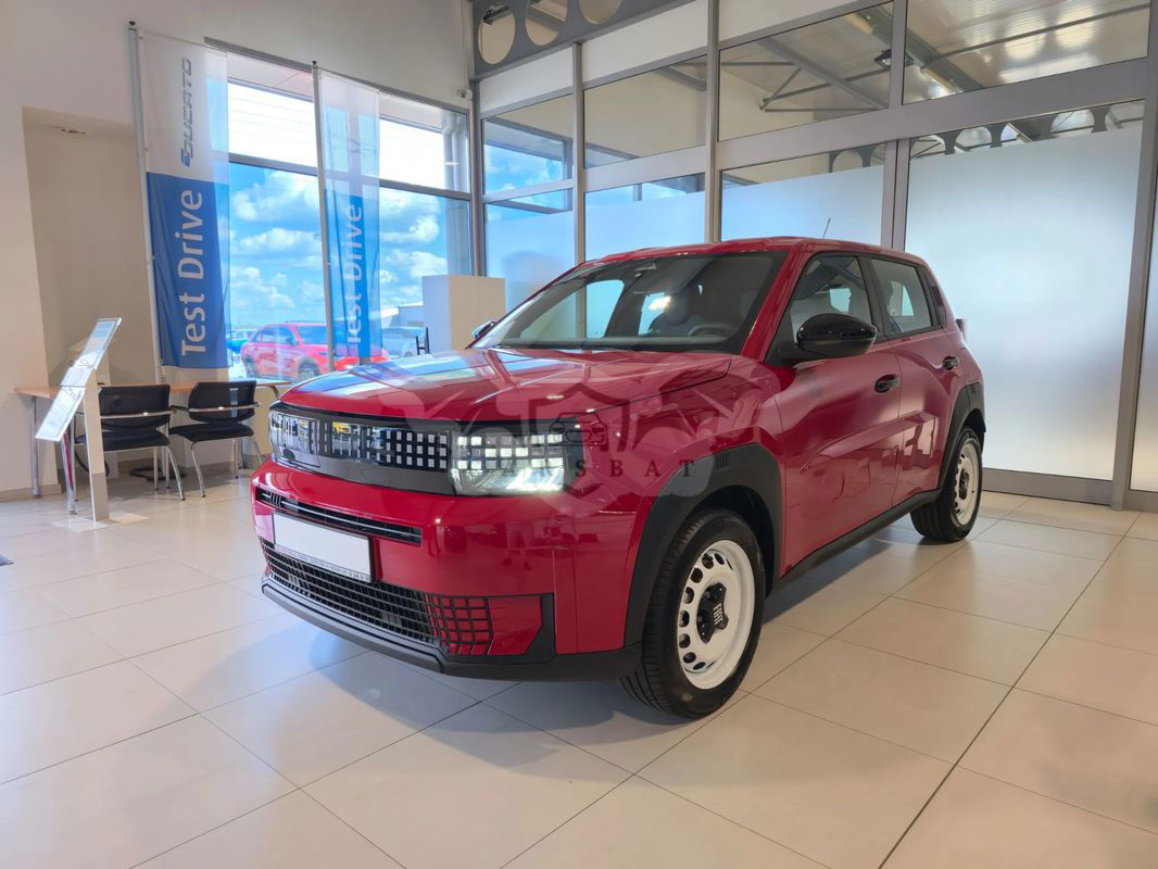 Fiat Grande Panda 44 kWh (Red) 2025