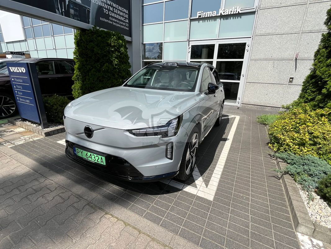 Volvo EX90 111kWh Twin Performance AWD Ultra 7 os 2024