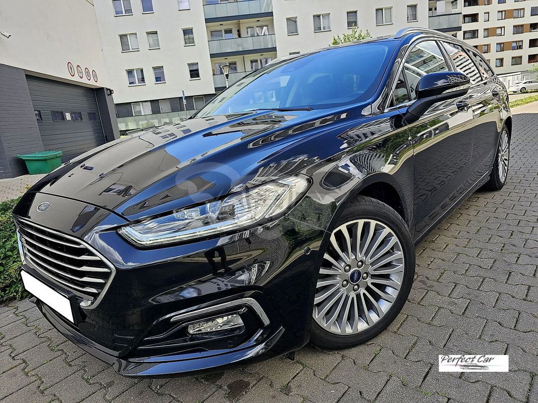 Ford Mondeo Mk5 2.0 Hybrid Titanium 2022