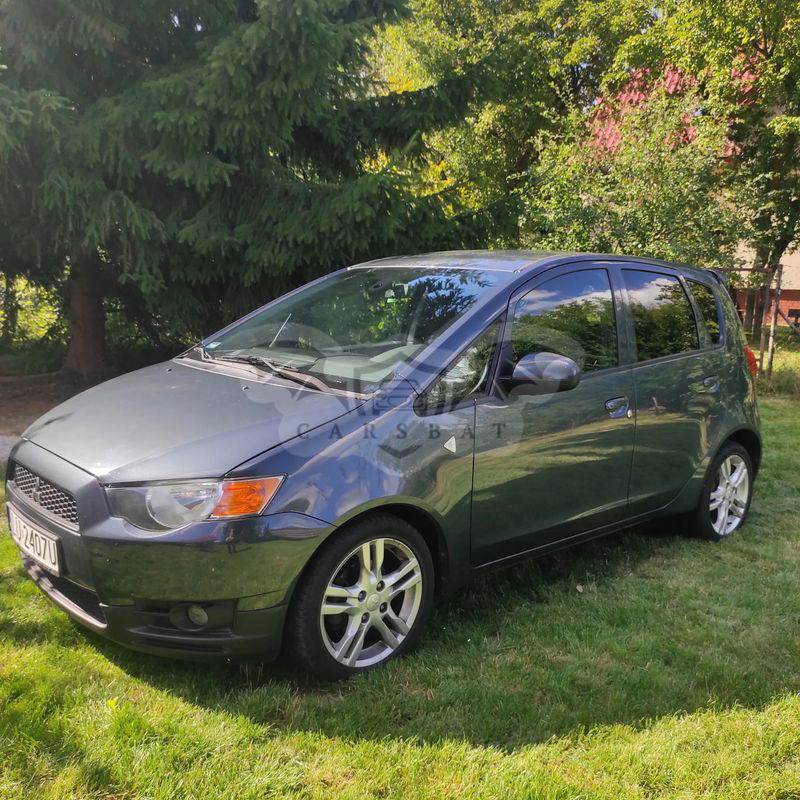Mitsubishi Colt Z30 1.3 Intense 2012