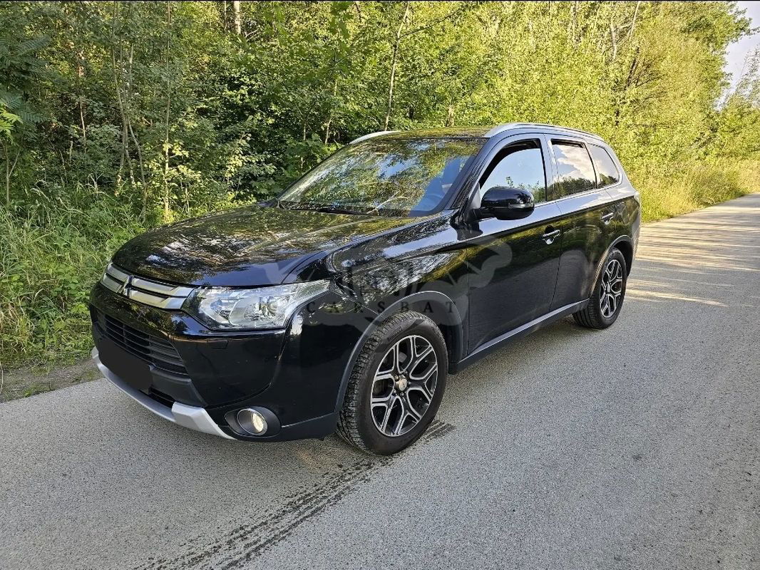 Mitsubishi Outlander III 2.0 Instyle + 4WD CVT 2015