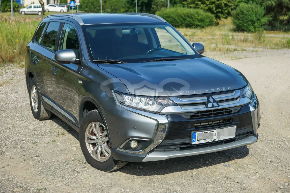 Mitsubishi Outlander III 2.0 Invite + 2WD 2016