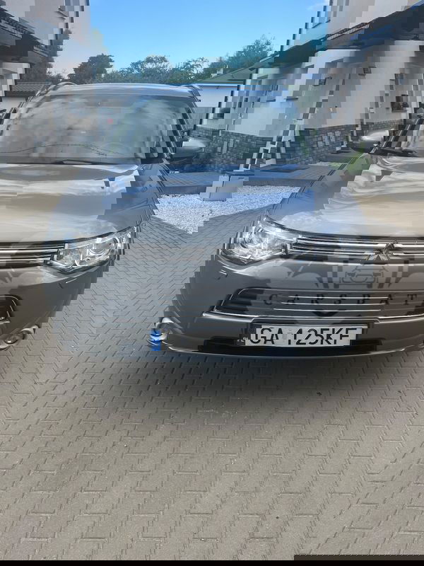 Mitsubishi Outlander II 2.0 Instyle Navi 2013