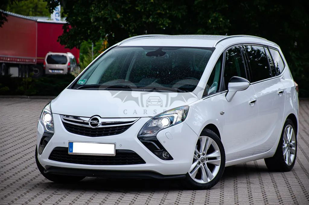 Opel Zafira C 1.4 T Cosmo 2013